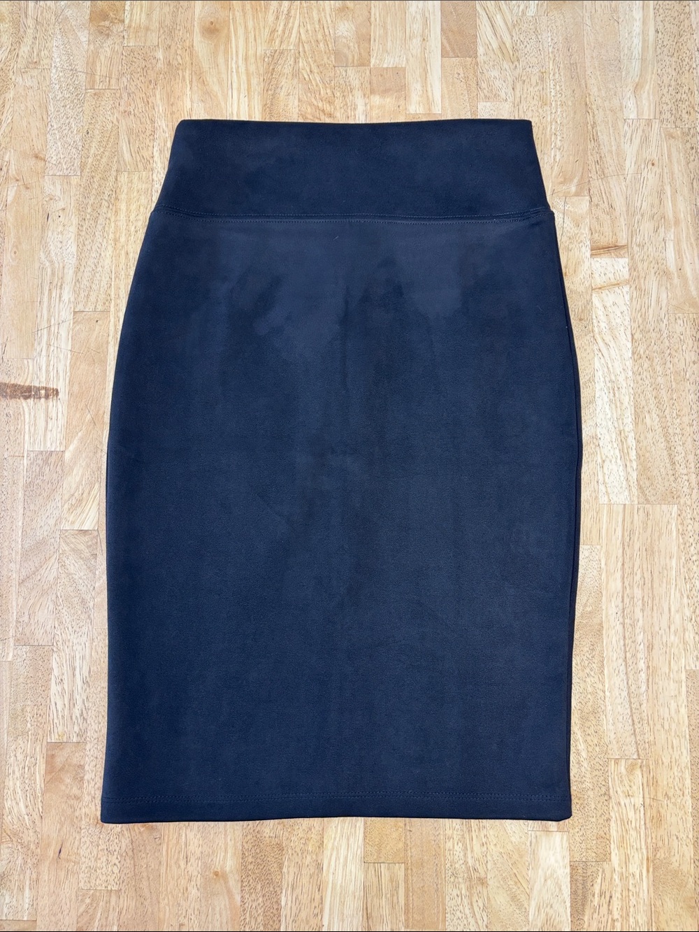 IRIS Black Faux Suede Pencil Skirt Size Large NWT High Waisted Wide Waistband